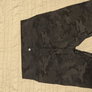 Lululemon Leggings _ size 8 _ camo